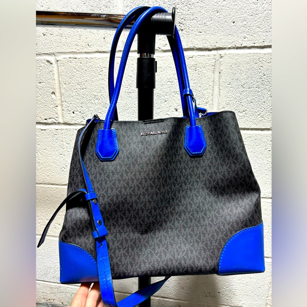 Gorgeous MK shoulder bag